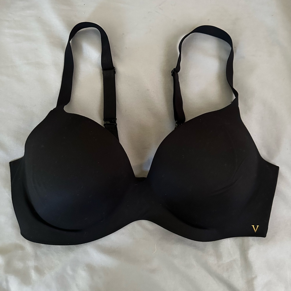 Victoria’s Secret- black bra